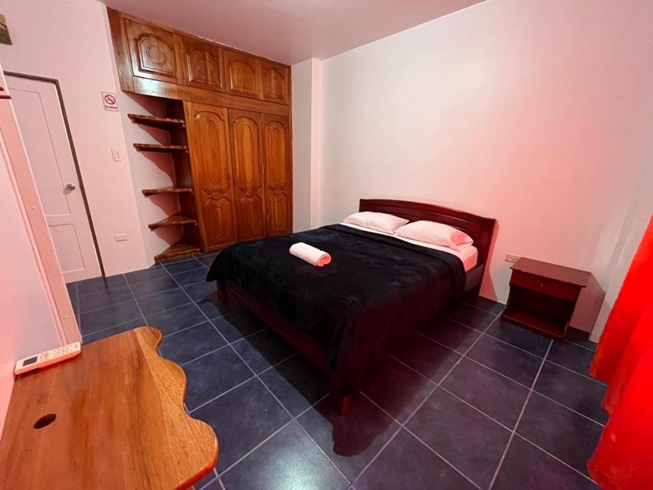 Hotel Neptuno - Poseidon Puerto Villamil